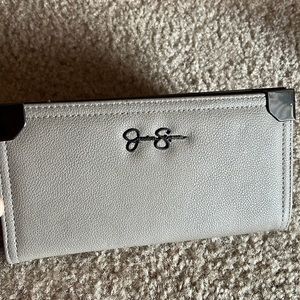 Gray women’s clutch